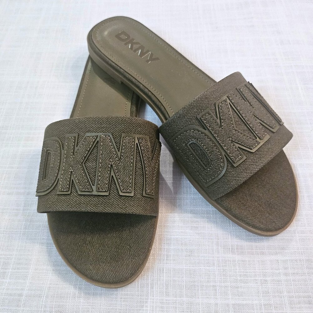 DKNY Green Denim Wilow Flat Sandals Size 7.5